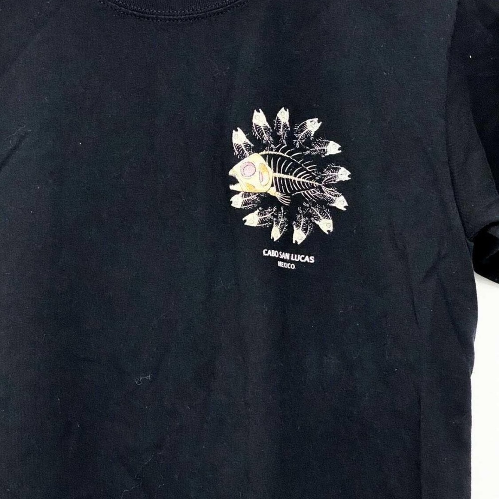 Cabo San Lucas Graphic T-shirt - Picture 2 of 3